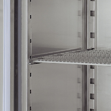 interior-armario-frigorifico-700-edenox